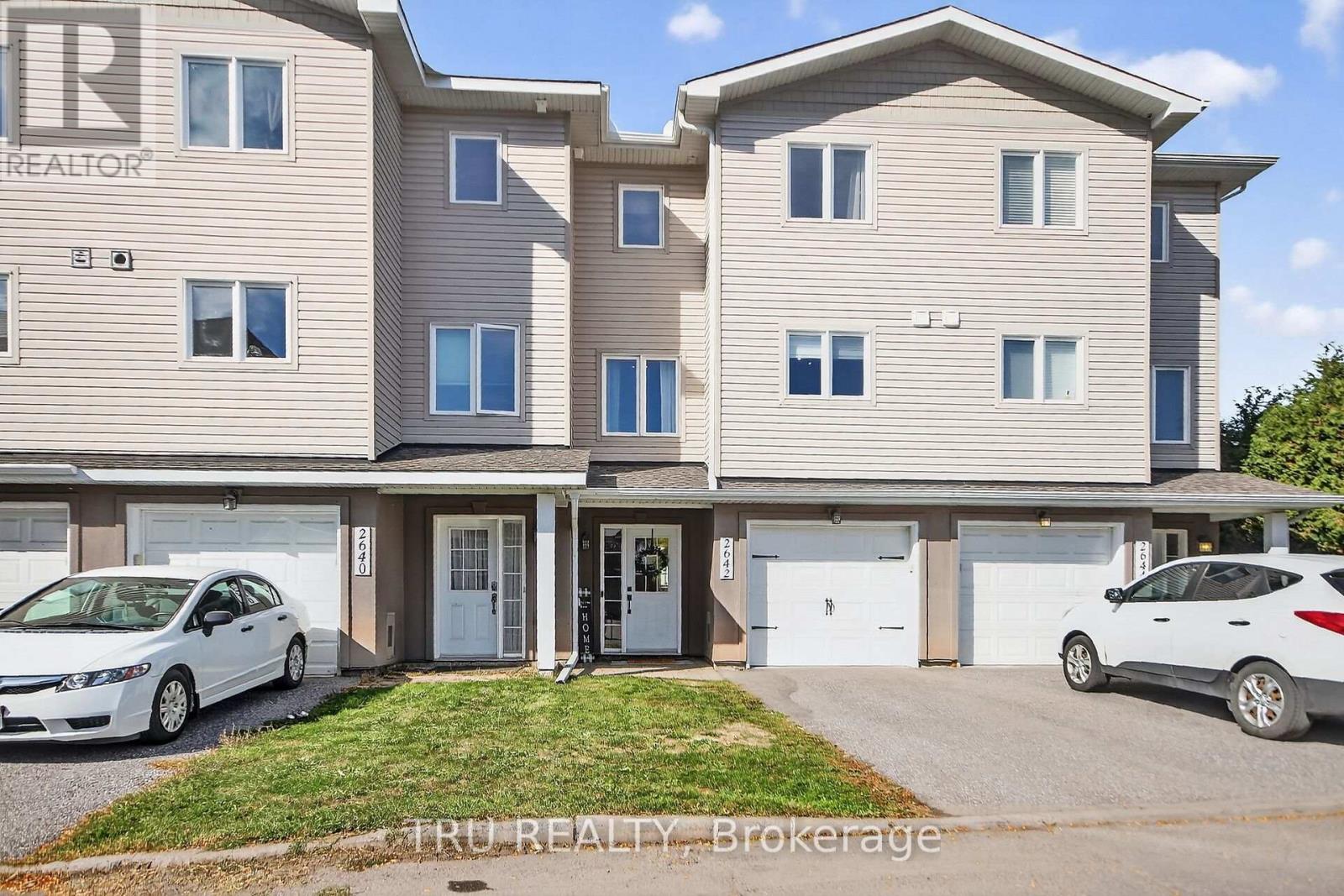 2642 Palings Private, Ottawa, ON K1T 4A4