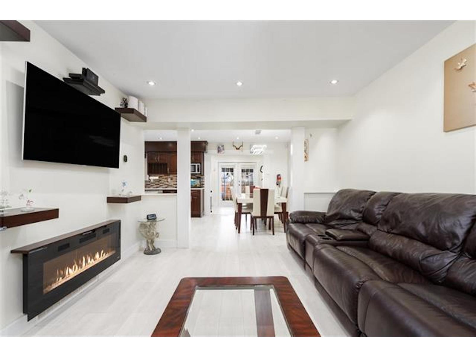 146 Street Unit 9068 #a, Surrey, BC V3R 6X7