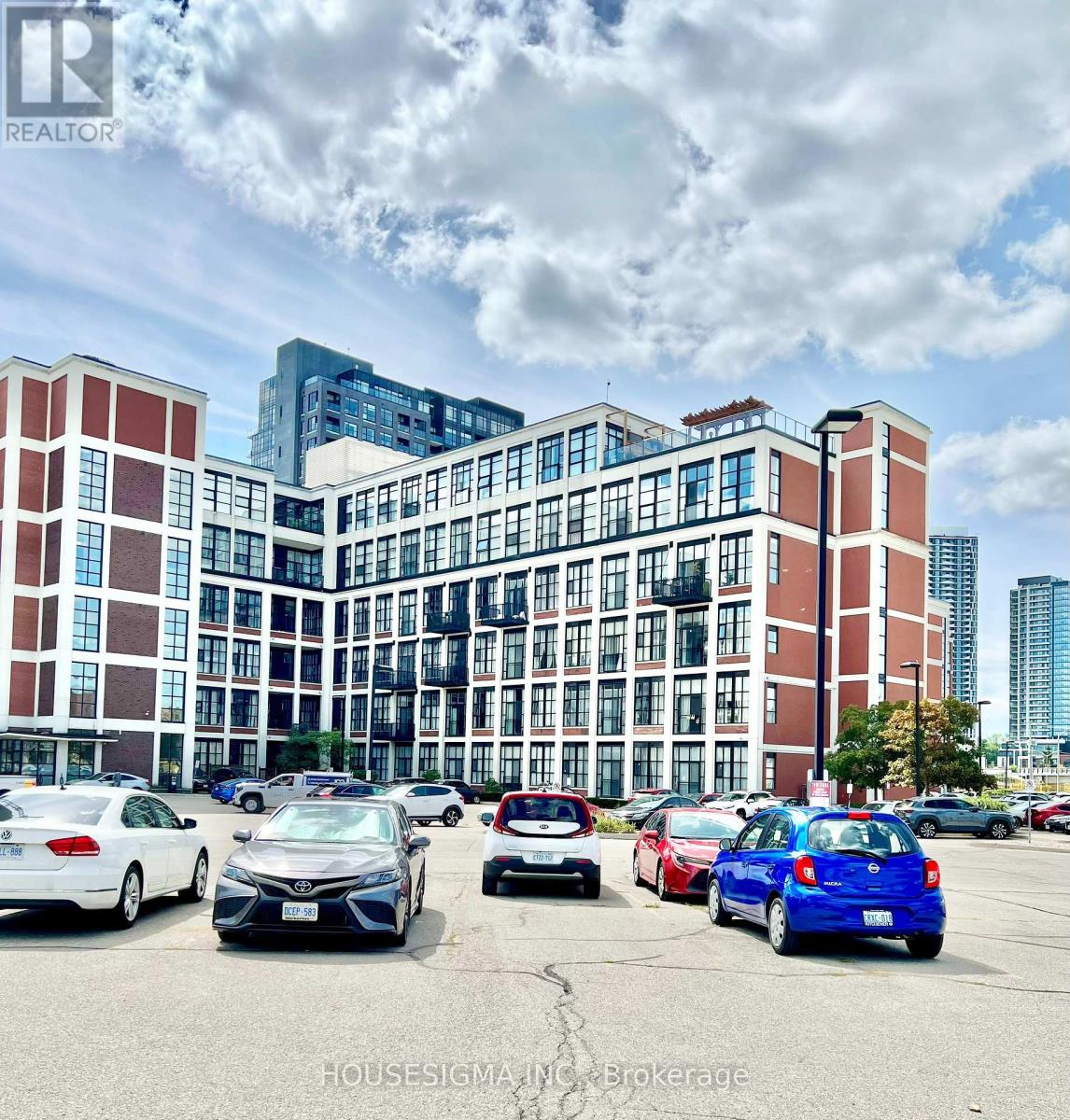 109 404 King St W, Kitchener, ON N2G 4Z9