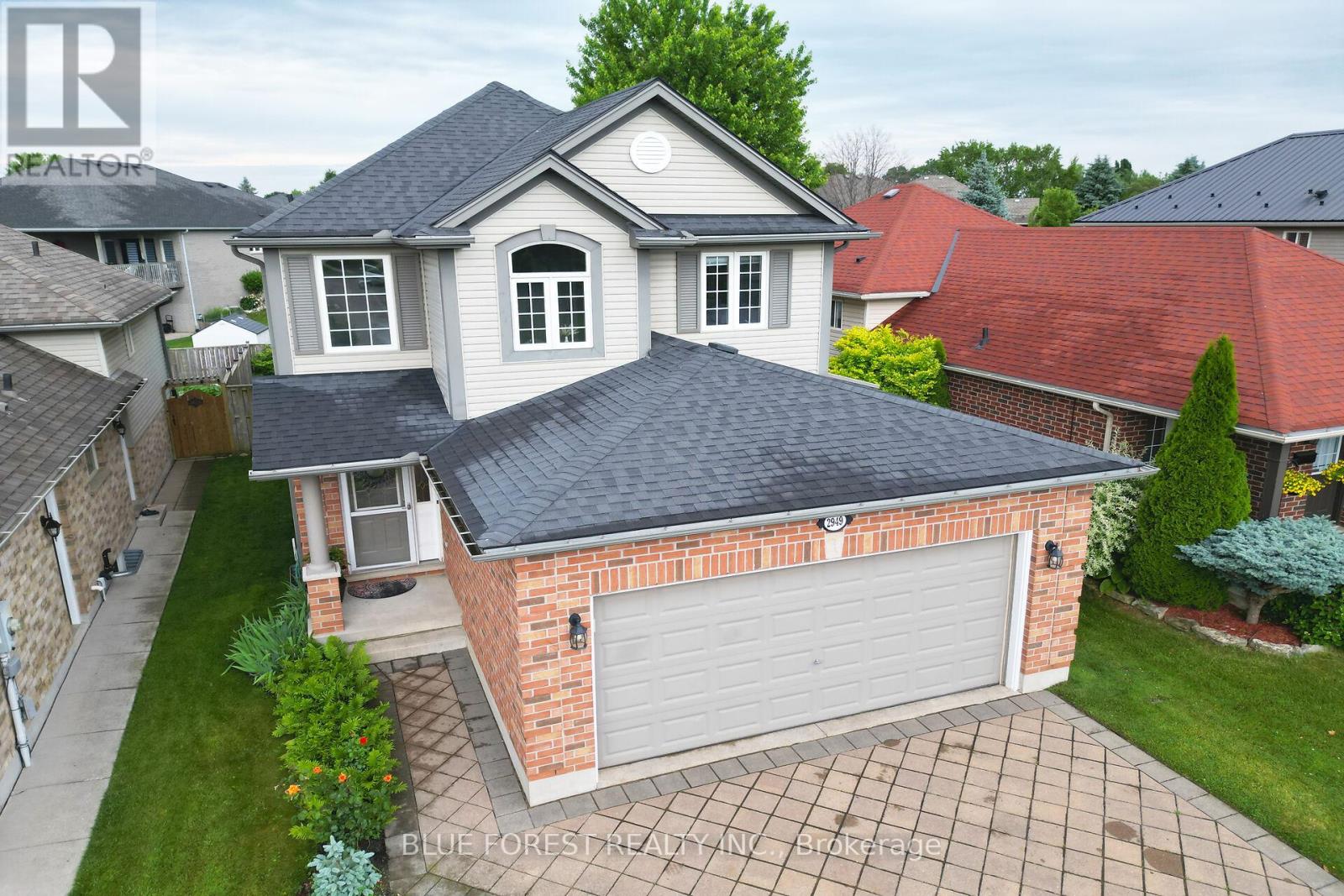 2949 Meadowgate Blvd, London, ON N6M 1L3