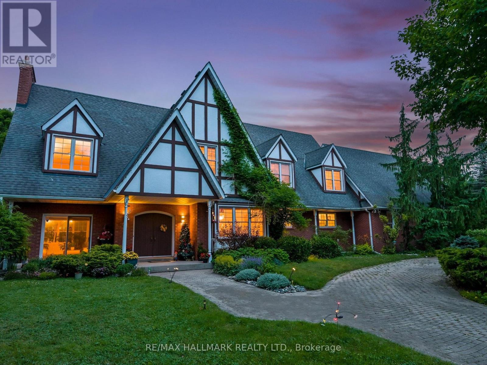 23 Forfardale Rd, Whitchurch-Stouffville, ON L4A 7X3