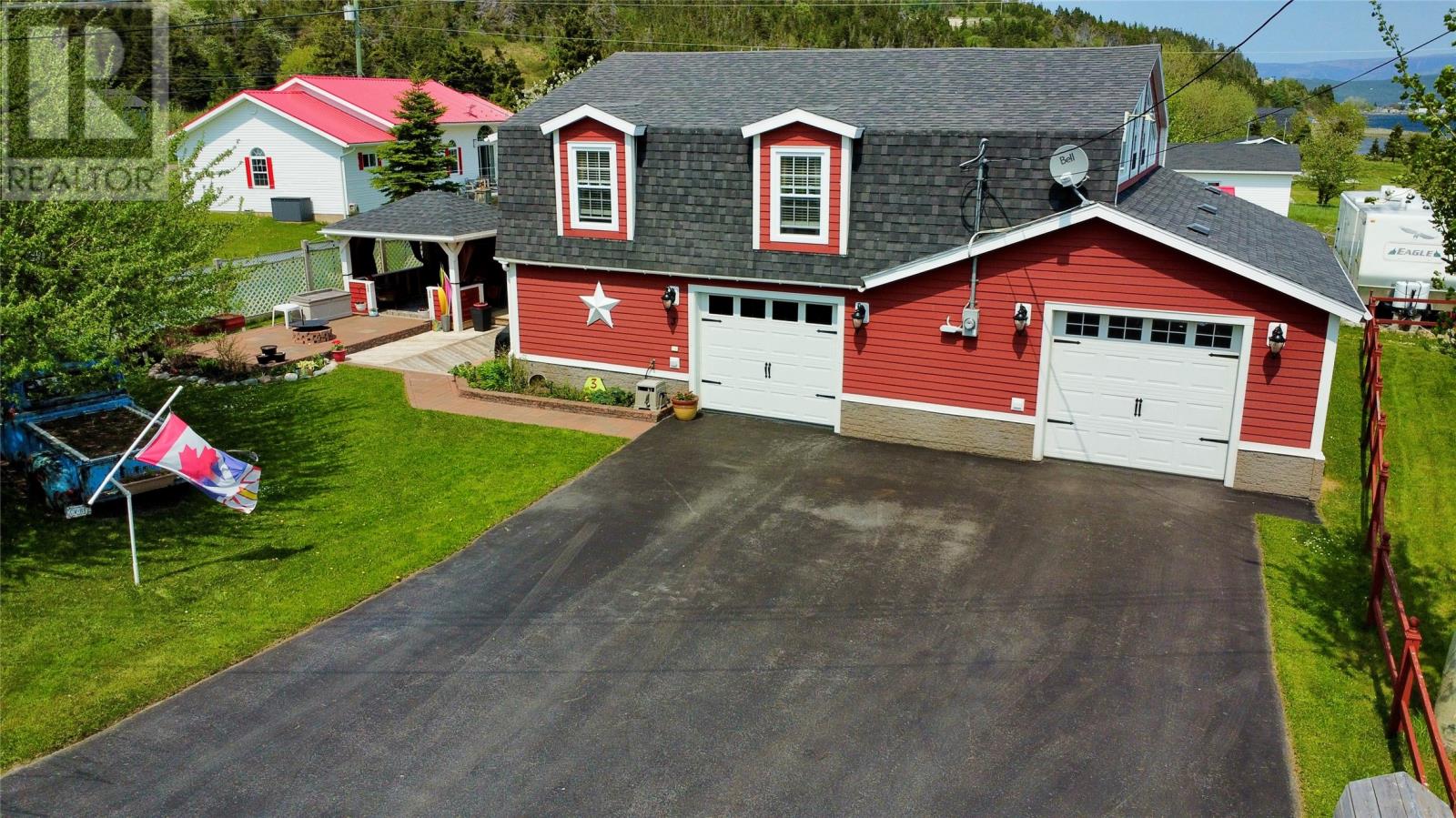 3 Paynes Point Rd, Woody Point, NL A0K 1P0