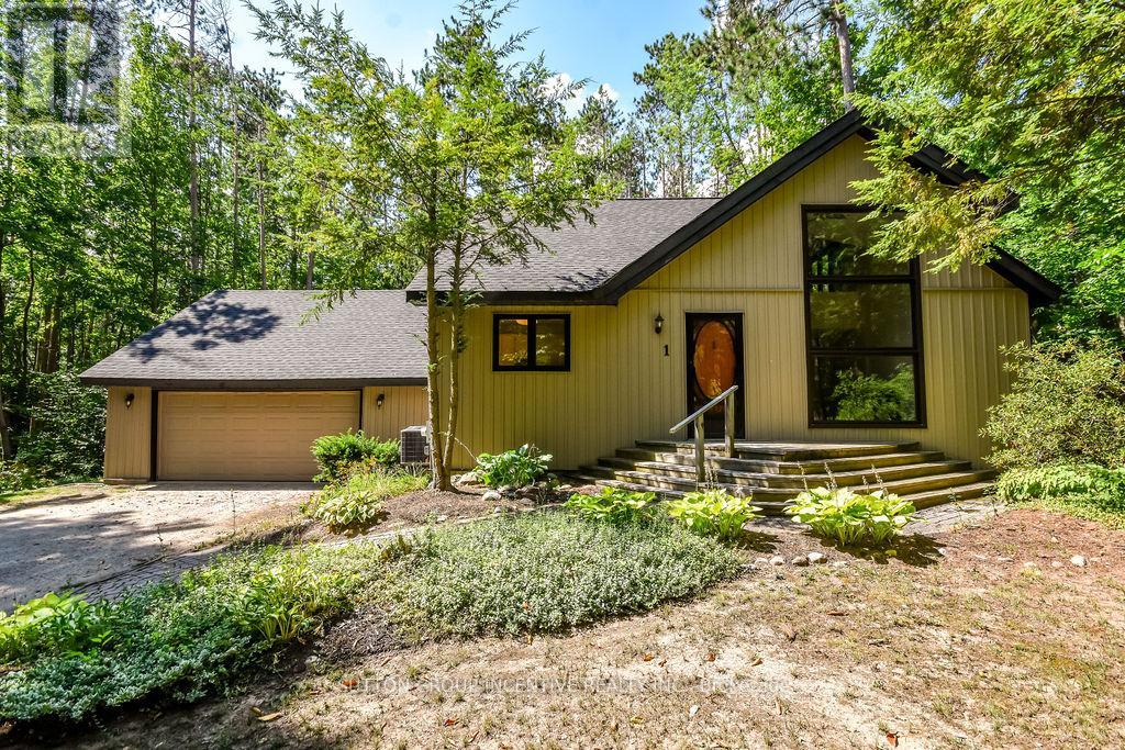 1 Pine Ridge Trl, Oro-Medonte, ON L4M 4Y8