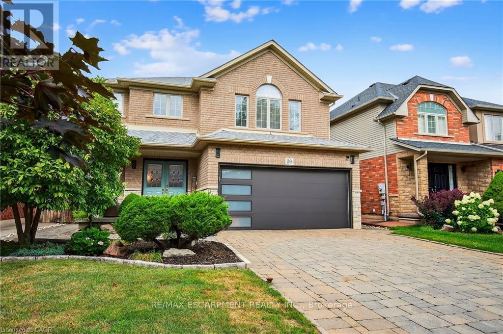 39 Wilbur Dr, Hamilton, ON L0R 1C0