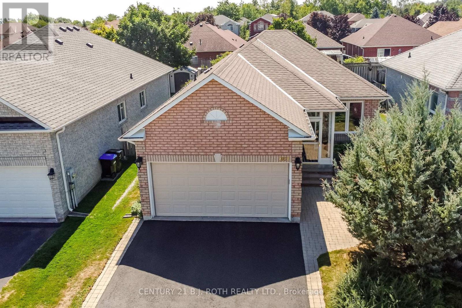 1957 Mill St, Innisfil, ON L9S 2A2