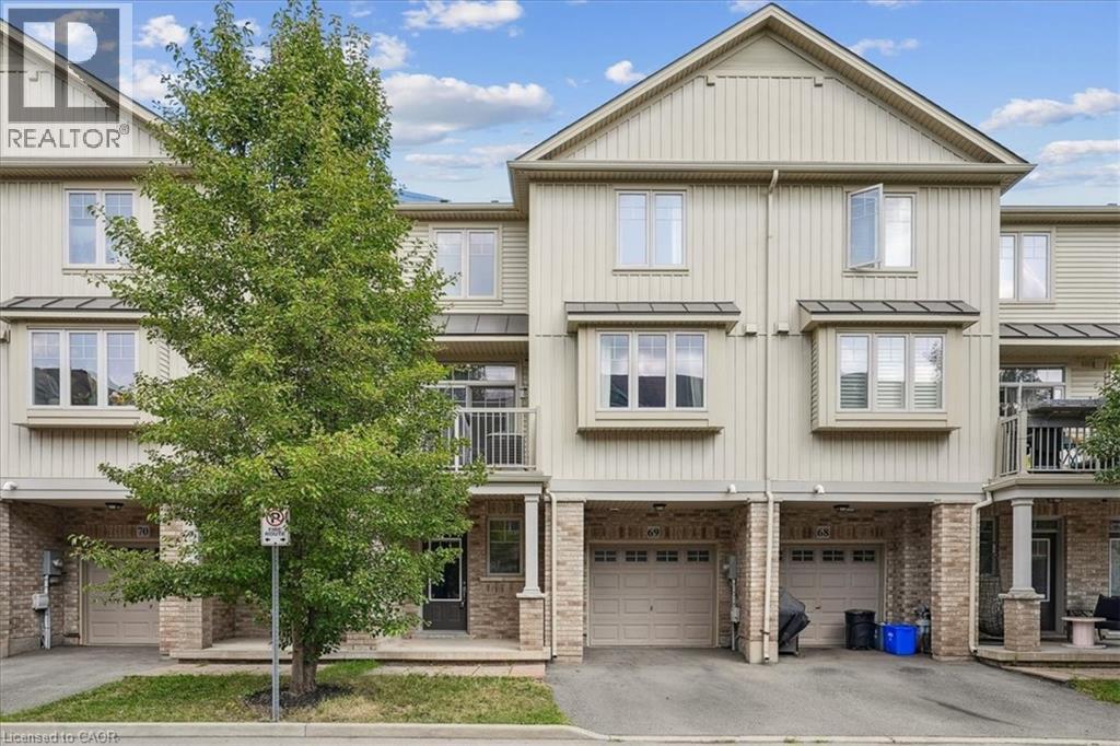 6 Chestnut Drive Unit 69 Dr, Grimsby, ON L3M 0C4