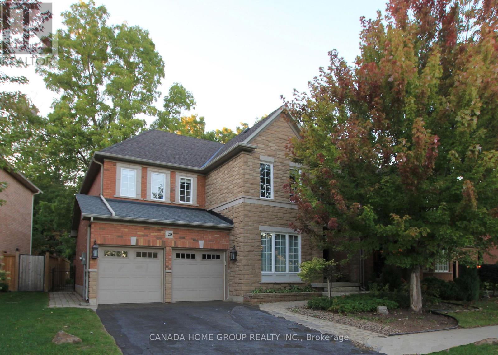 129 Creek Path Ave, Oakville Br Bronte, ON L6L 8T3