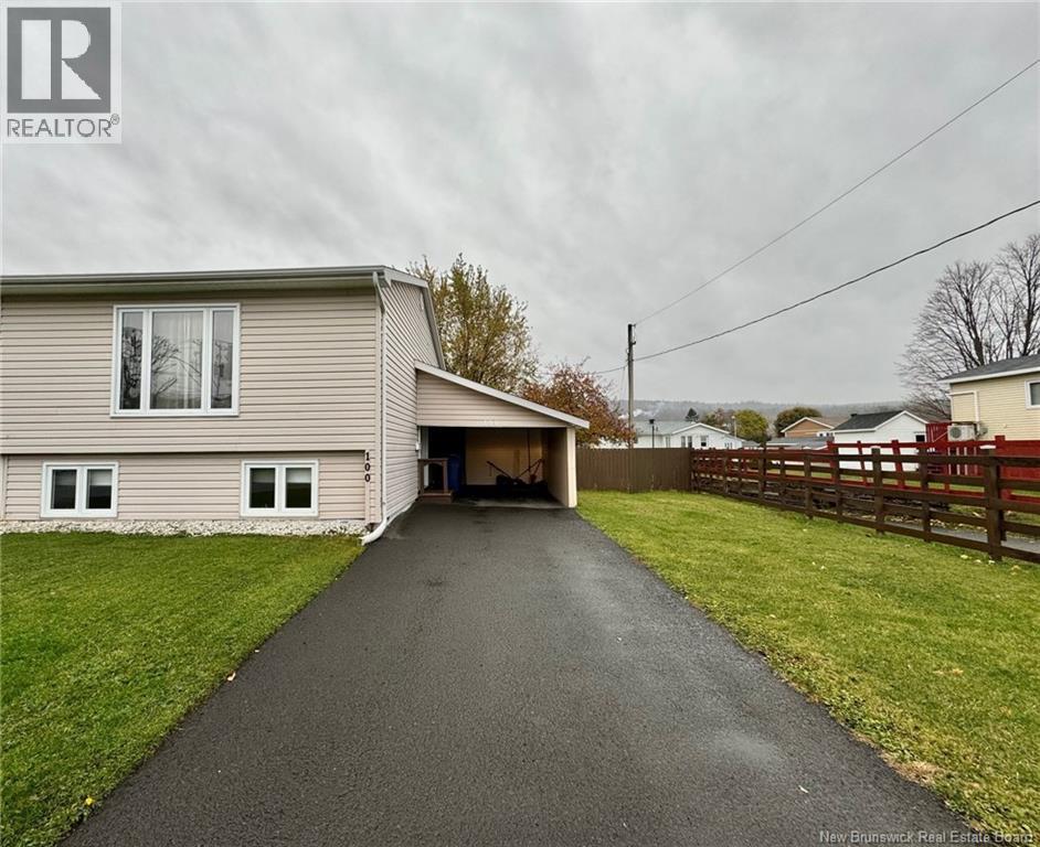 100 Dover St, Campbellton, NB E3N 1P8