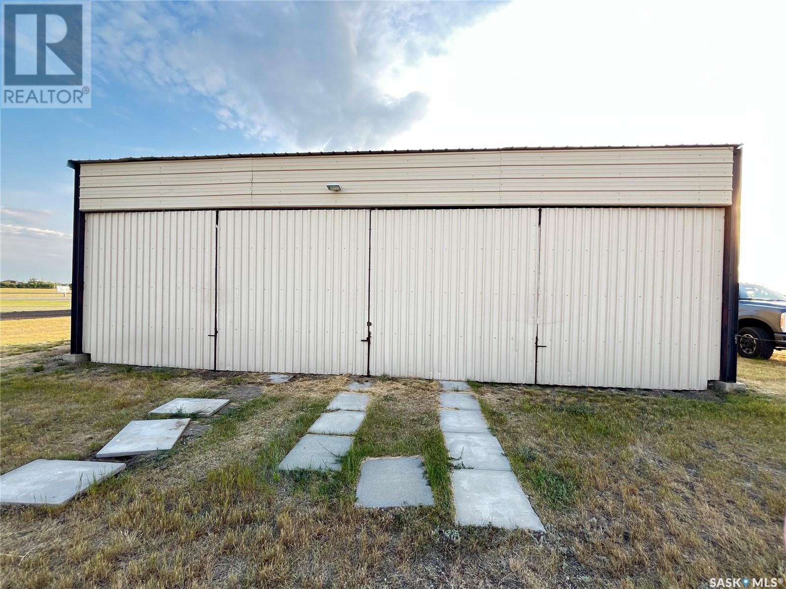 Airport Road, Maple Creek, SK S0N 1N0