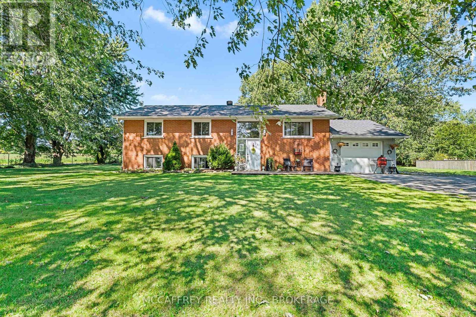 102 Wright Pl, Greater Napanee, ON K0H 1G0