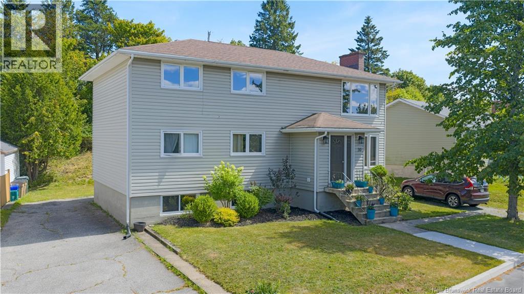 30 Mclaughlin Cres, Saint John, NB E2J 2K2