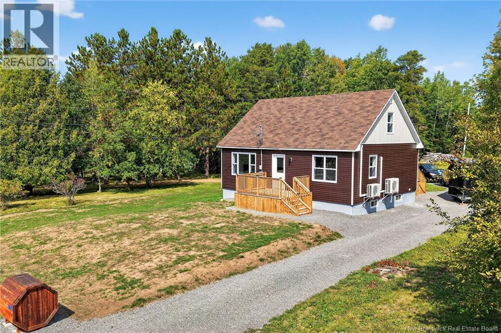 70 Pollett River Rd, Petitcodiac, NB E4Z 4P7
