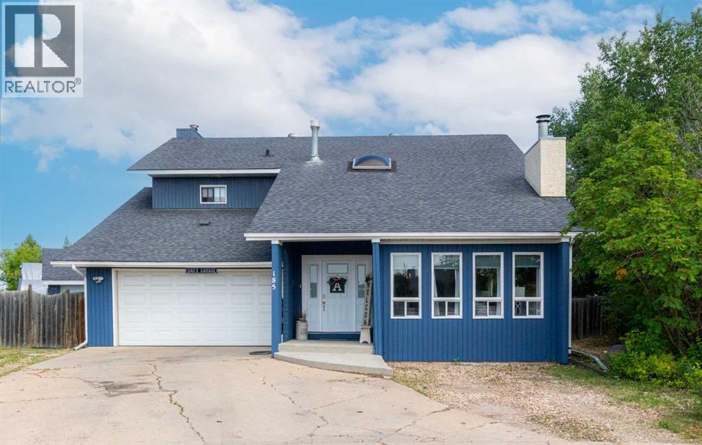 185 Oaks Bay, Fort Mcmurray, AB T9K 1P9