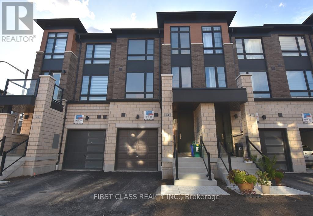 44 Lake Trail Way, Whitby, ON L1M 0M3