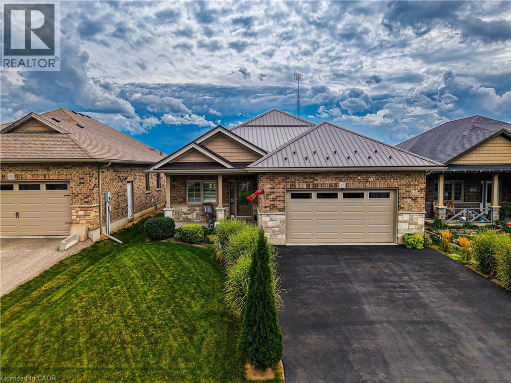 257 Donly Dr S, Simcoe, ON N3Y 0C8