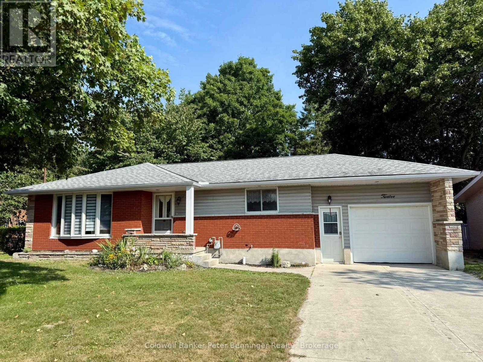12 Mullen Dr, Brockton, ON N0G 2V0