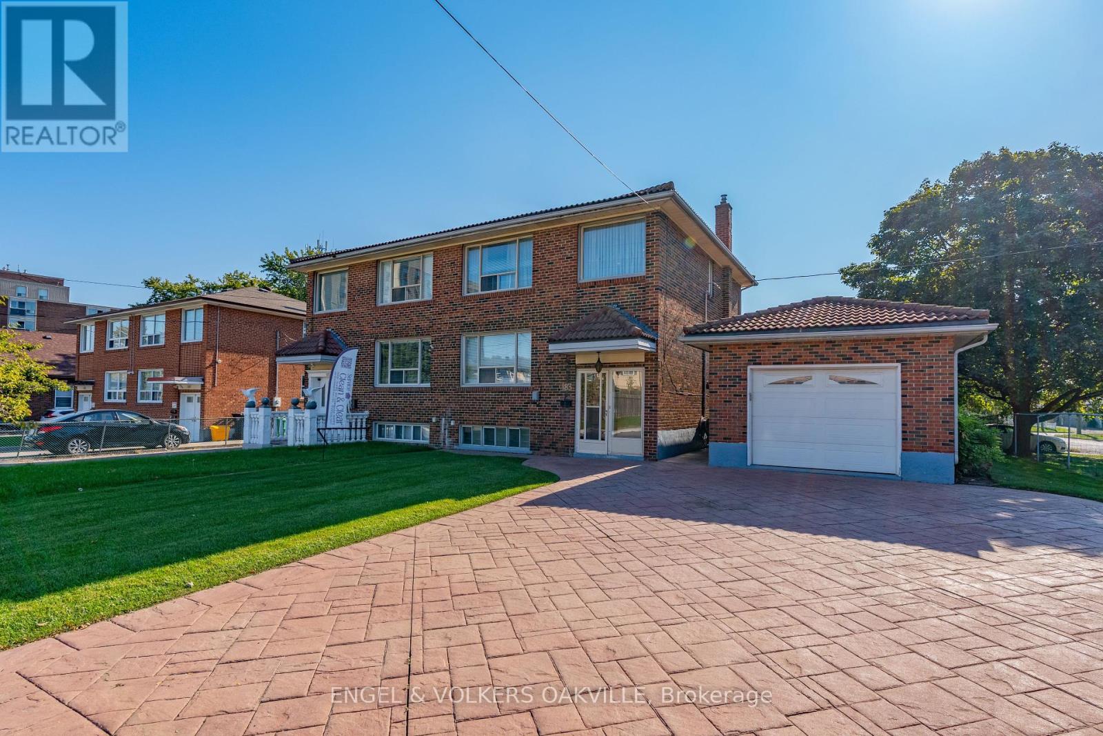 183 Vodden St E, Brampton, ON L6V 1W5