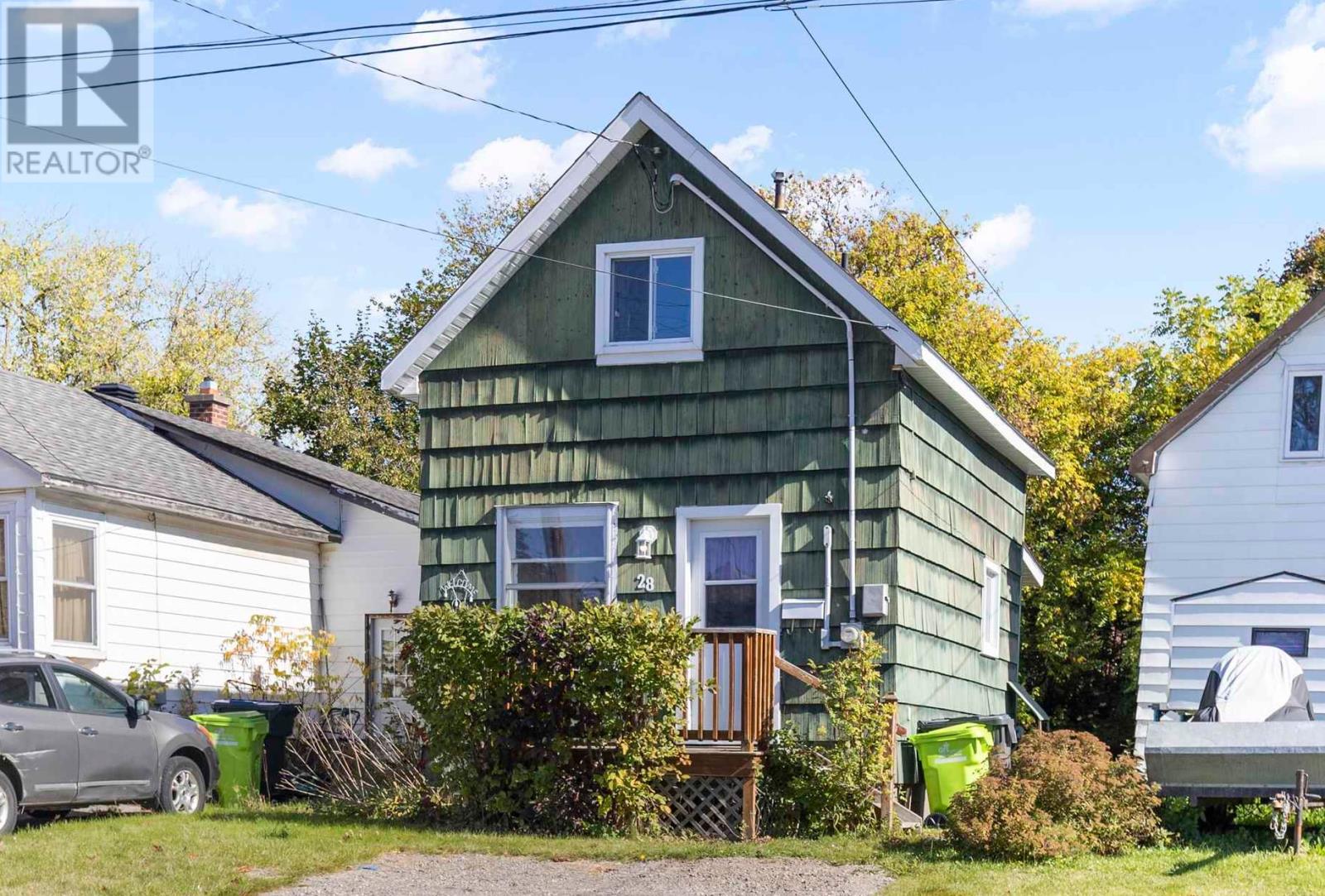 28 Spruce St, Sault Ste. Marie, ON P6B 2G6