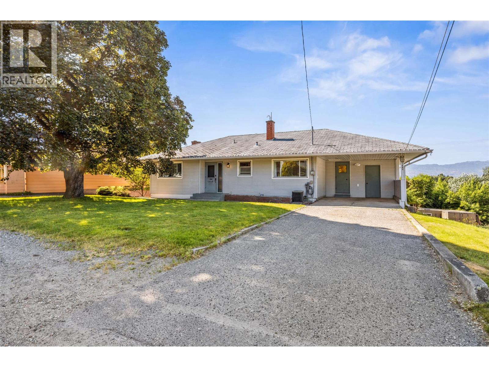 1445 Glenview Ave, Kelowna, BC V1Y 3P5