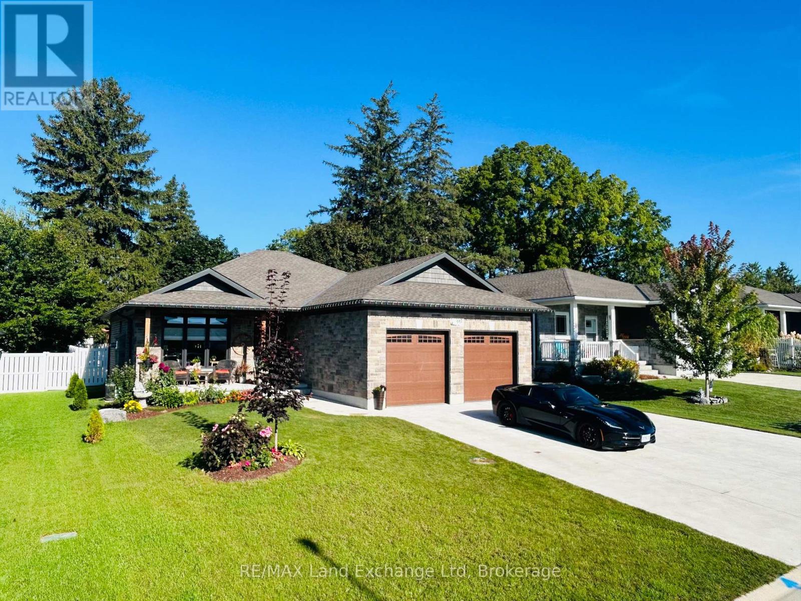 661 Gloria St, North Huron, ON N0M 1H0
