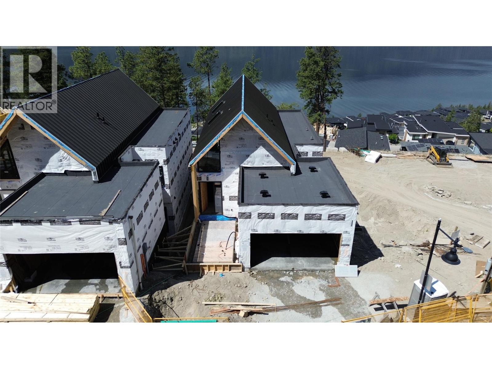 3700 Mckinley Beach Drive Unit 6, Kelowna, BC V1V 1G2