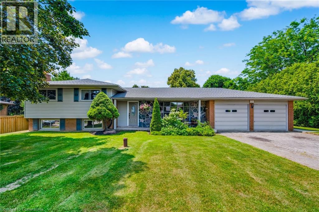 5 Westmoreland Rd, Hamilton, ON L9H 5E2