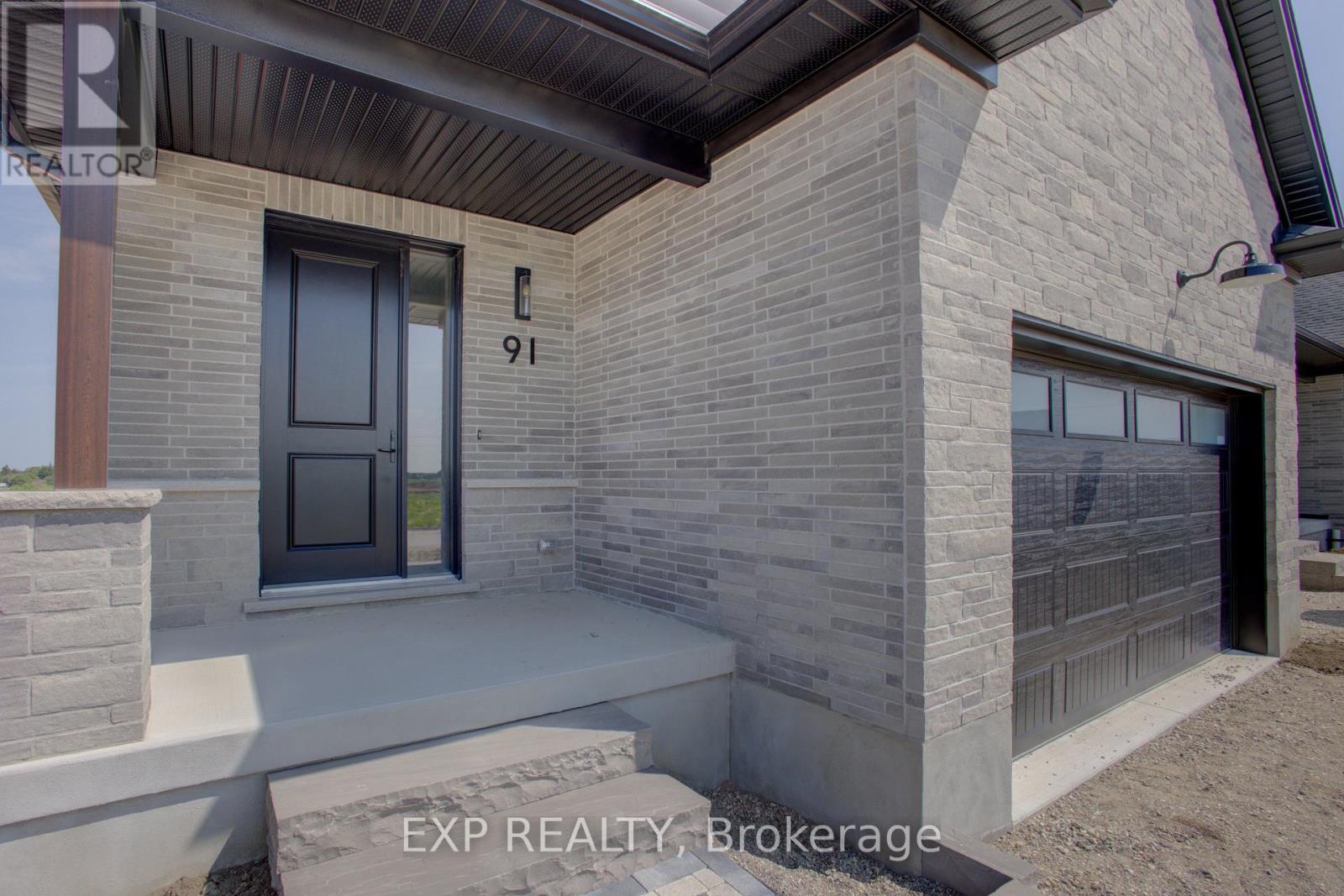 91 Bedell Dr, Mapleton, ON N0G 1P0