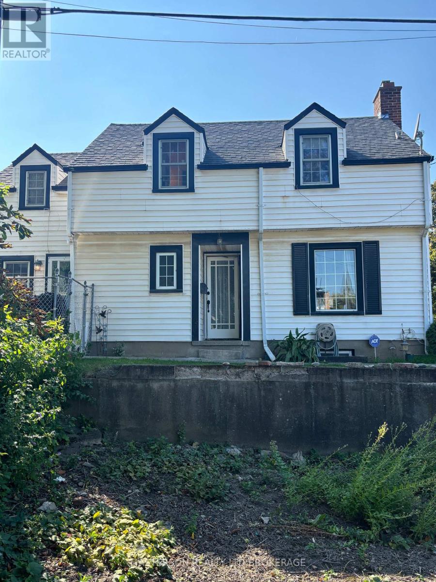 12 Chestnut St E, St. Catharines Oakdale, ON L2T 1G5