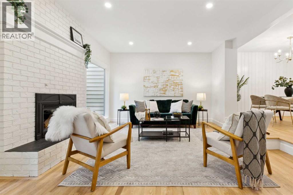 408 Point Mckay Gdns NW, Calgary, AB T3B 4V8
