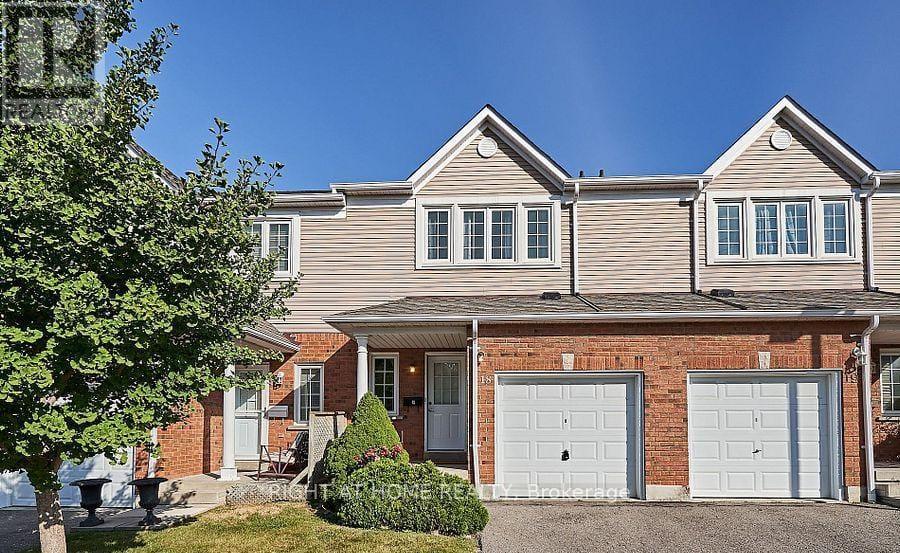 18 10 Bassett Blvd, Whitby, ON L1N 9C3