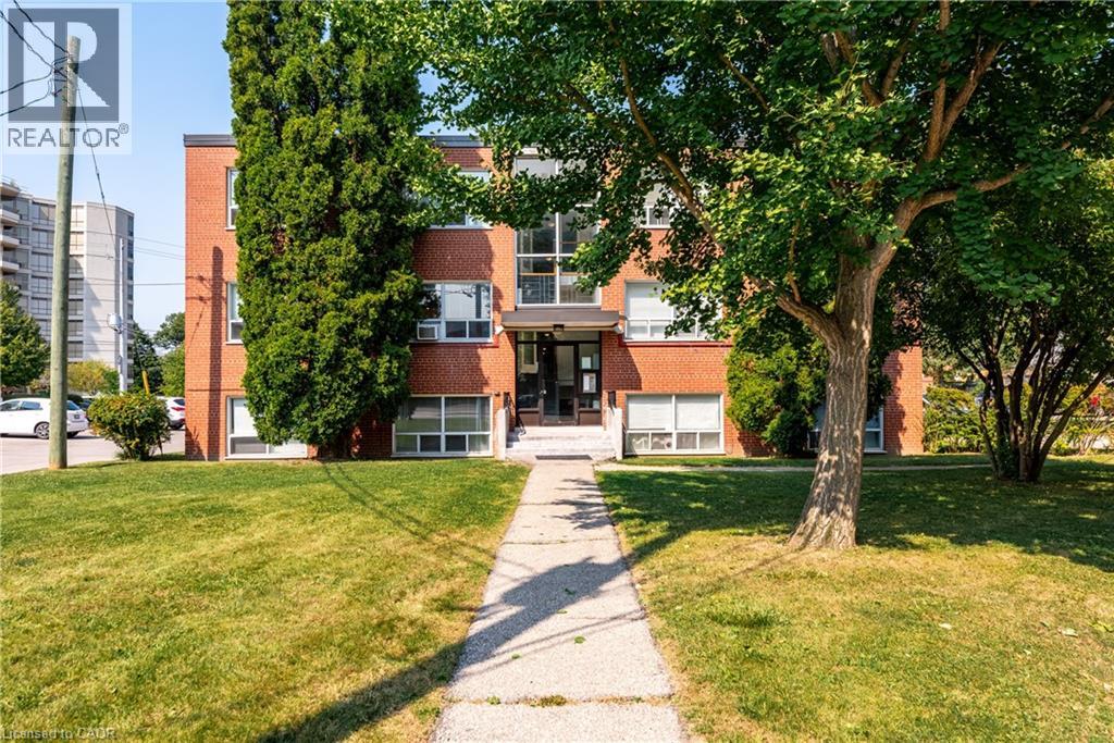 37 Mericourt Road Unit 208, Hamilton, ON L8S 2N5