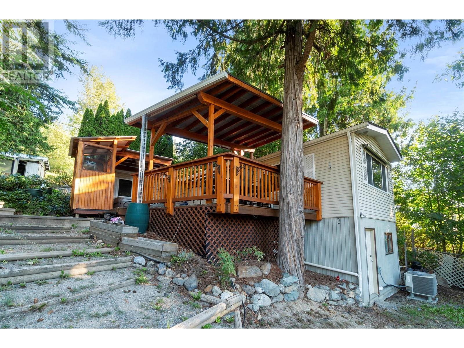 1243 Lee Creek Dr, Lee Creek, BC V0E 1M4