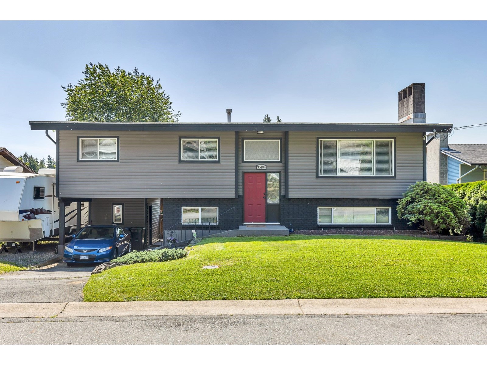 35104 Spencer St, Abbotsford, BC V3G 2E3