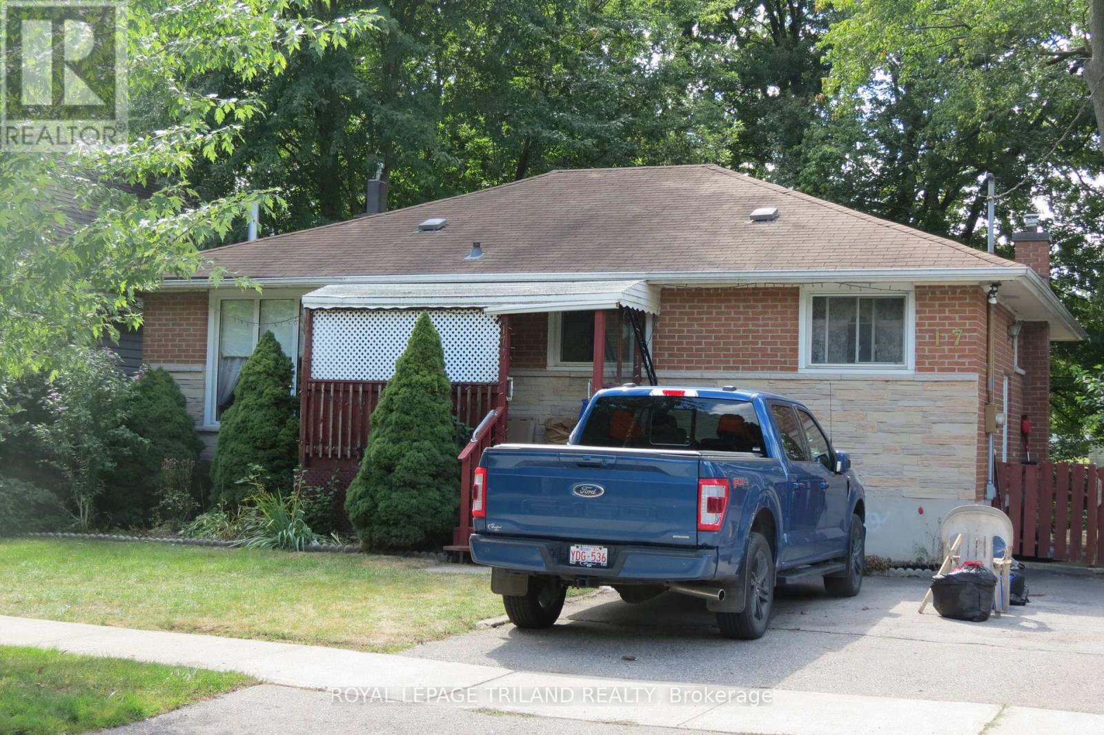 17 Clemens St, London, ON N5Y 1H5