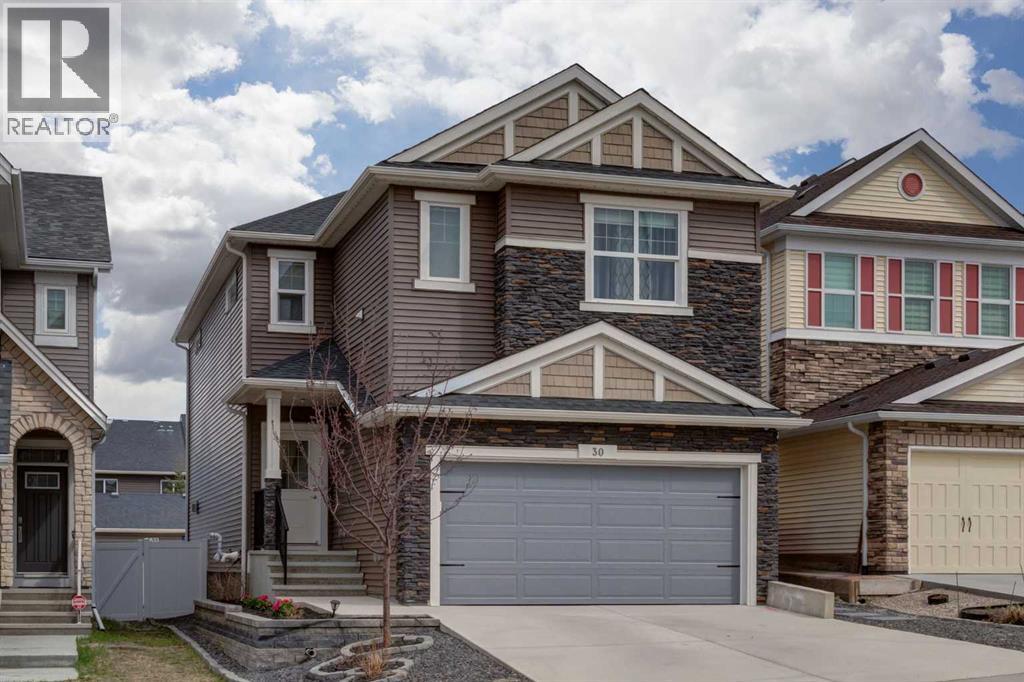 30 Nolanhurst Gdns NW, Calgary, AB T3R 1S8