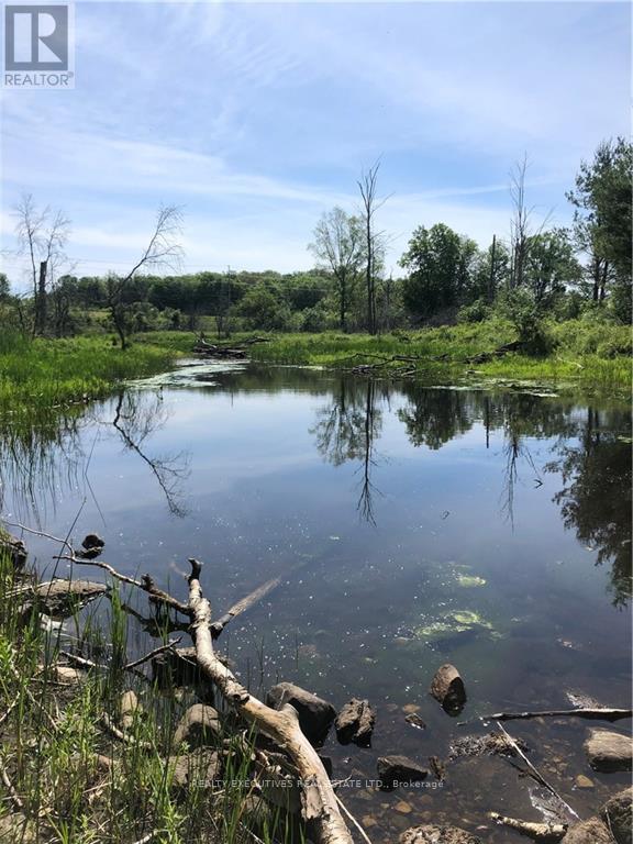 2707 Narrows Lock Rd, Tay Valley, ON K7H 3C5