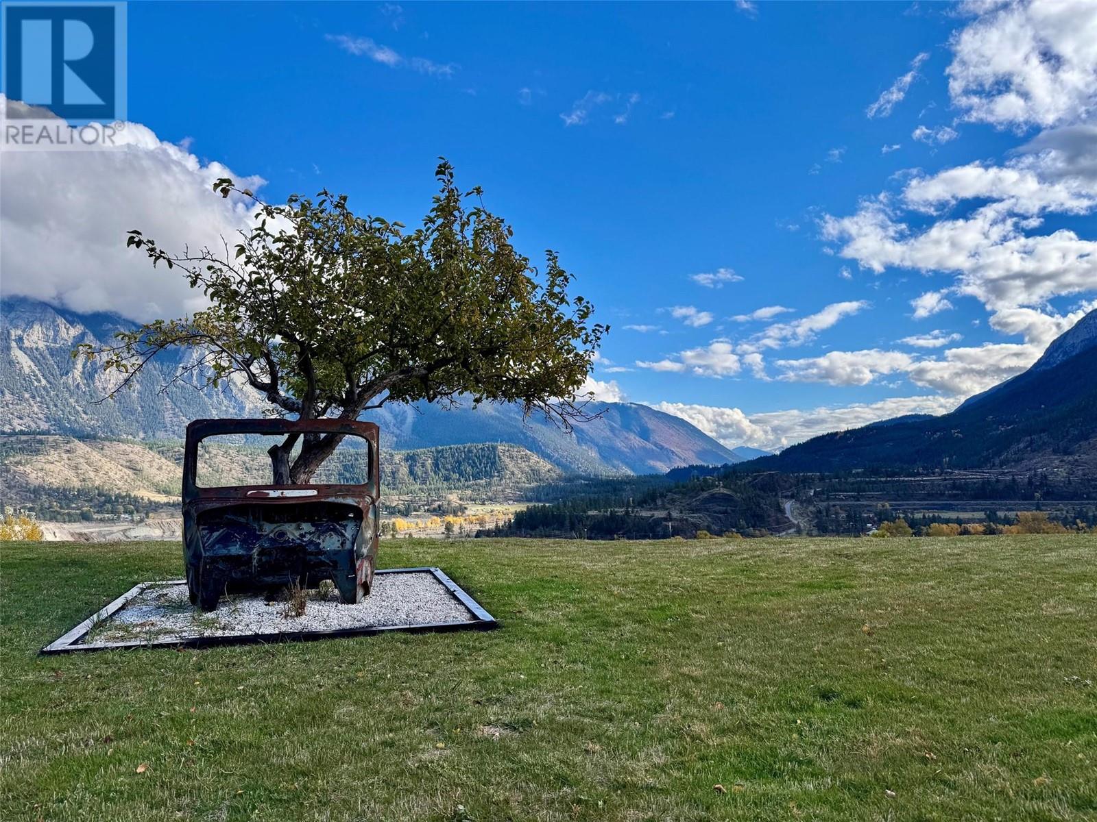 342 348 Mountain View Road Lot Apt 2 3, Lillooet, BC V0K 1V0