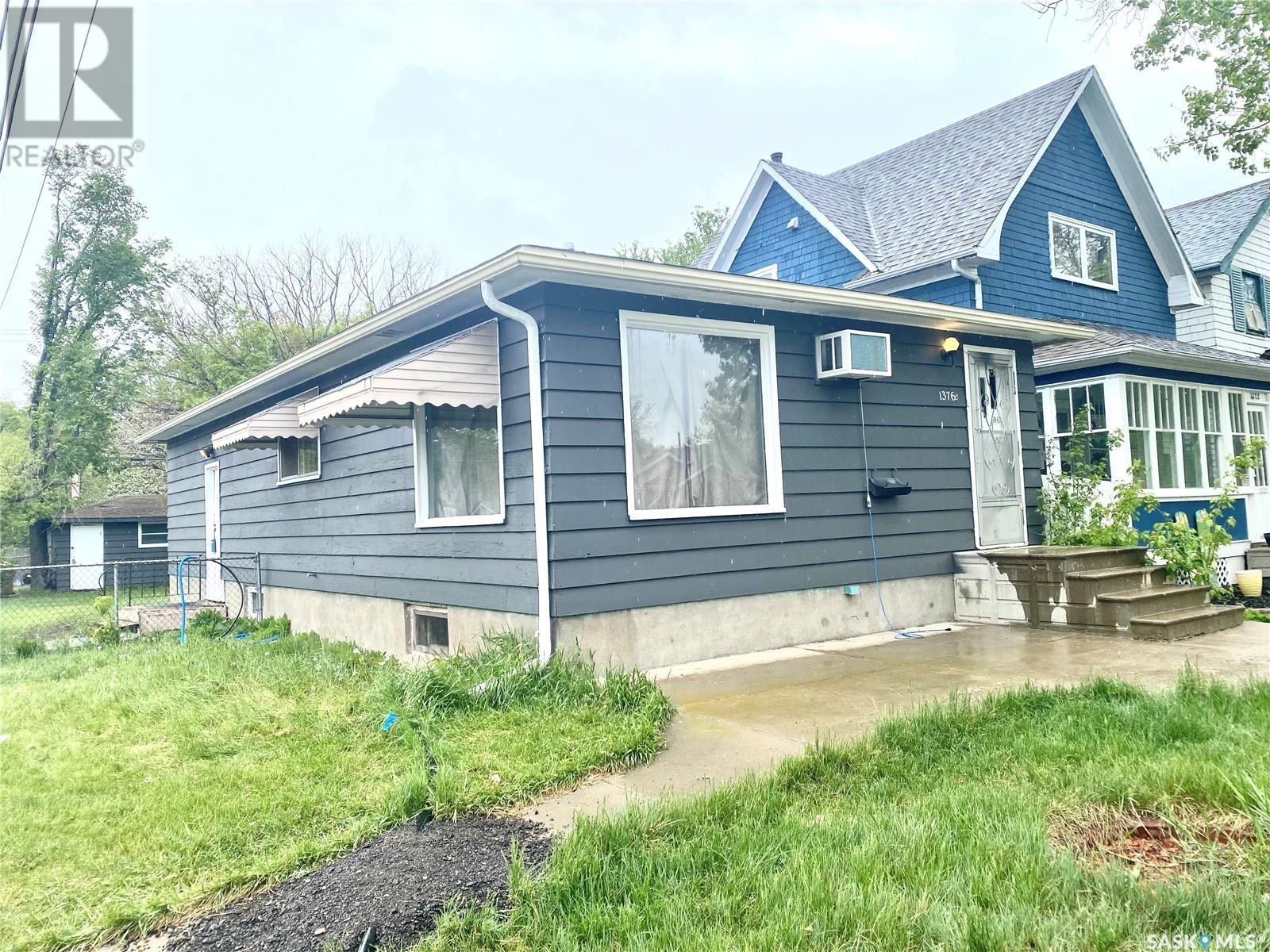 1376 Montague St, Regina, SK S4T 3H9