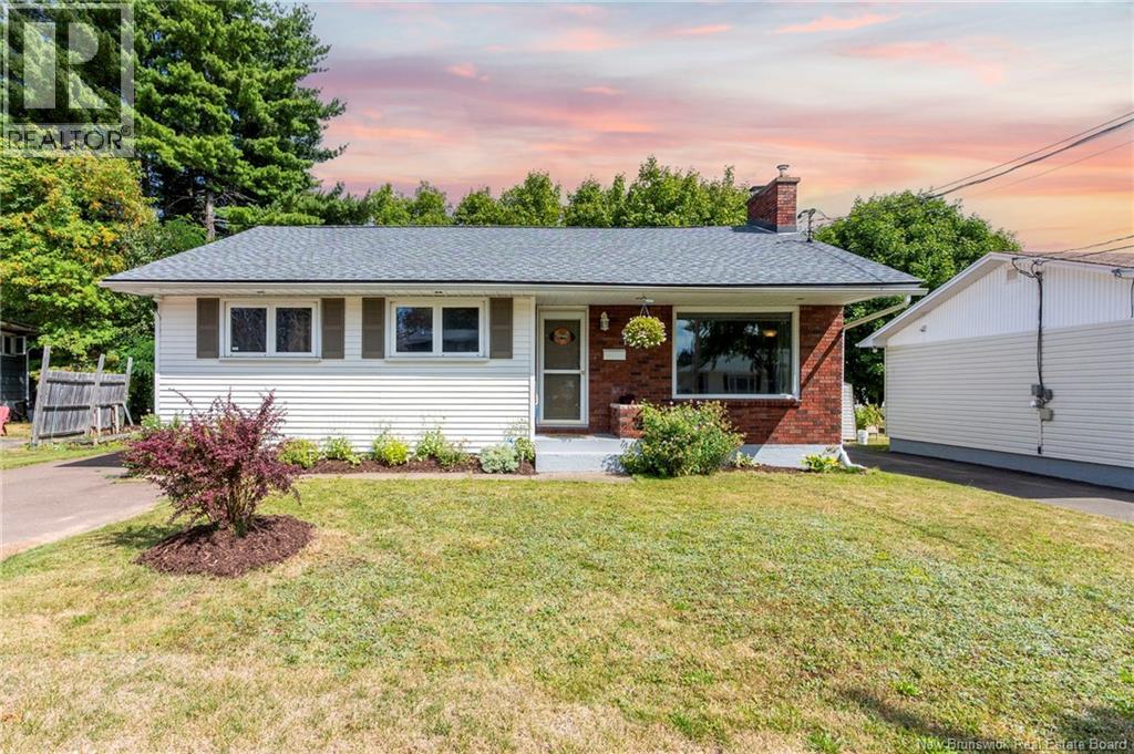 91 Allison, Moncton, NB E1E 2T7