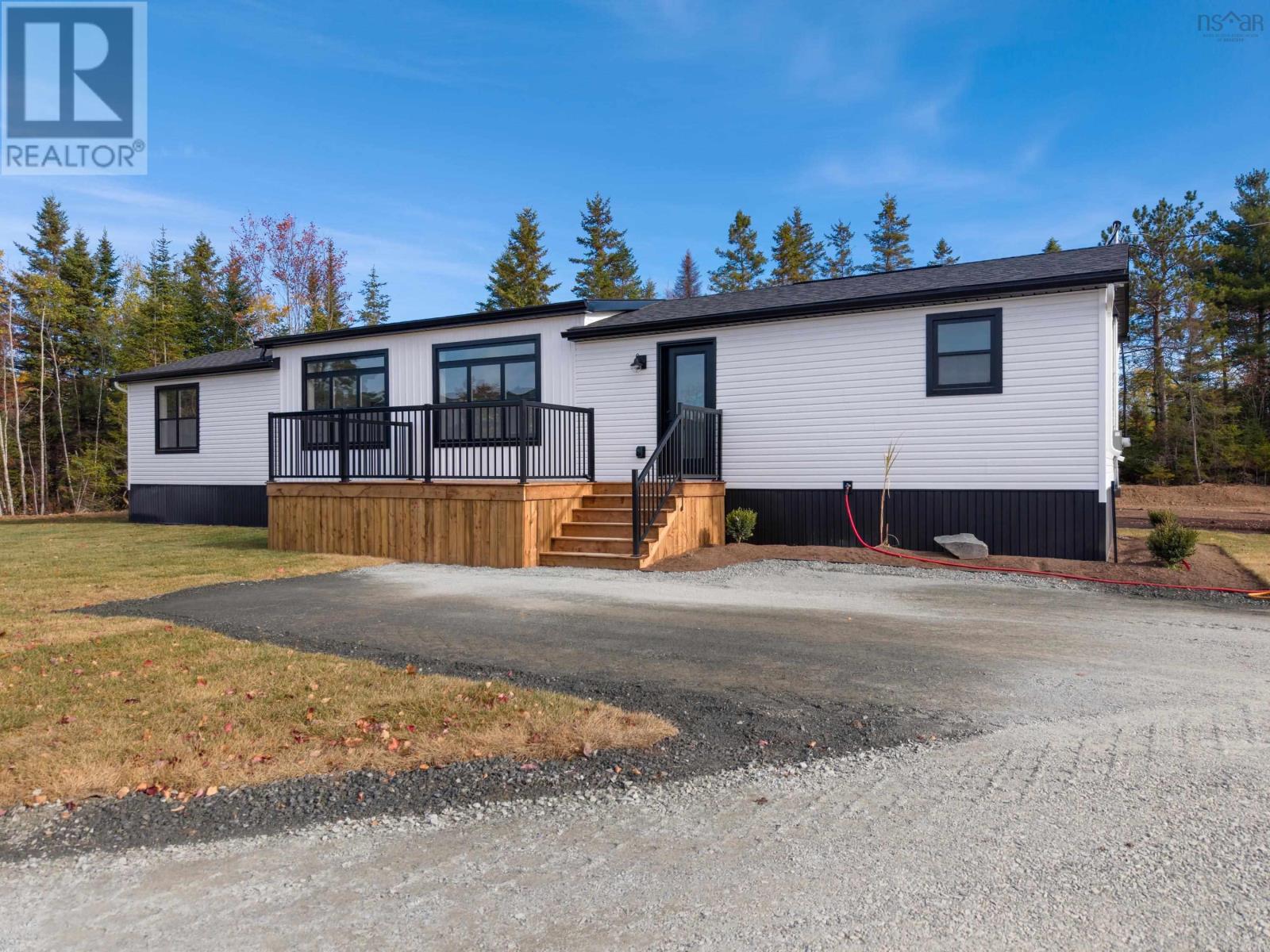 3 Pebble Ln, West St. Andrews, NS B0N 2J0