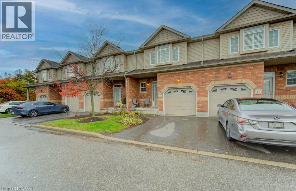 330 Dearborn Boulevard Unit 7, Waterloo, ON N2J 4Y9