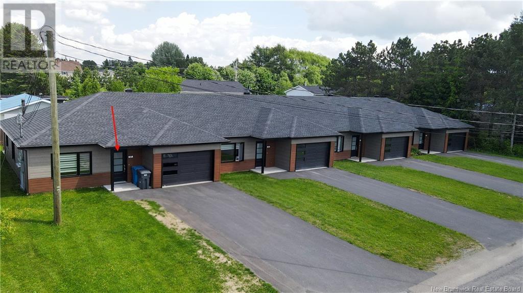 57 Beaulieu St, Saint-Quentin, NB E8A 1B2
