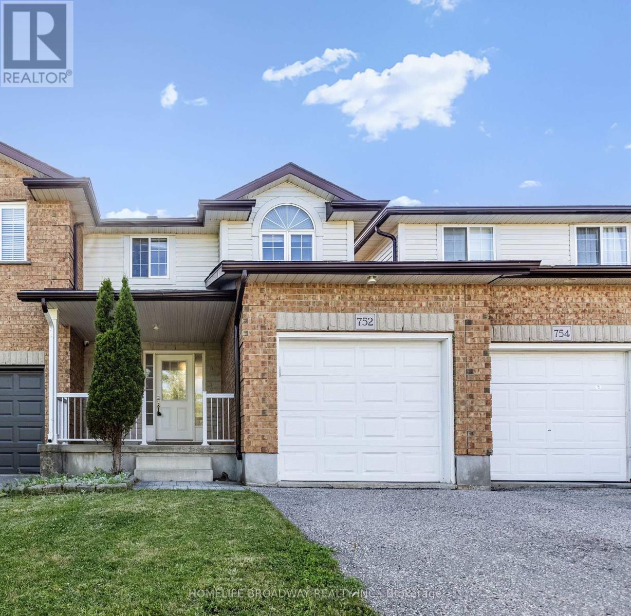 752 Paris Blvd, Waterloo, ON N2T 2Y1
