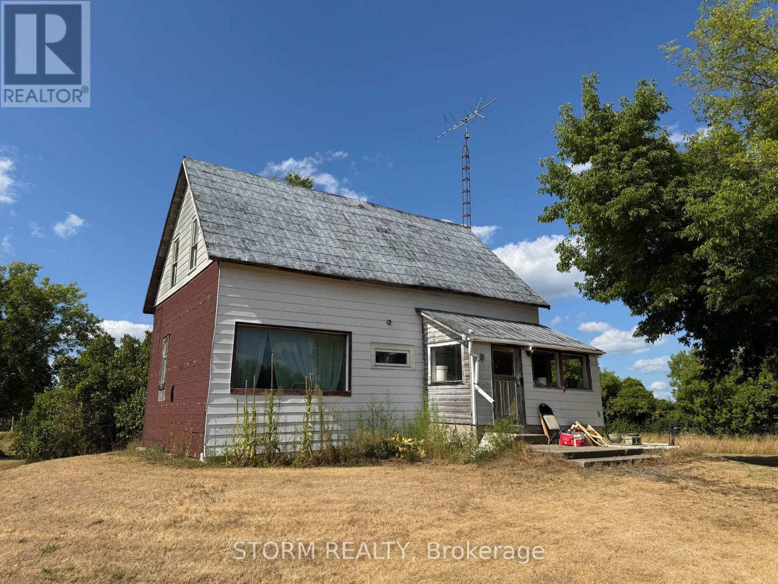 14244 County Rd 18 Rd, South Stormont, ON K0C 1M0