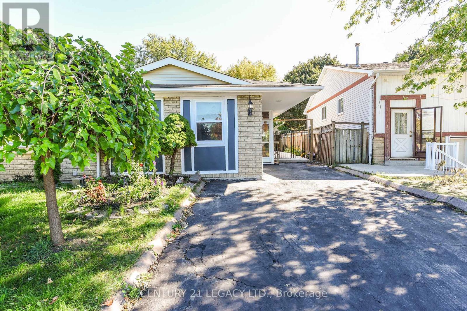 11 Bruce Beer Dr, Brampton, ON L6V 2W7