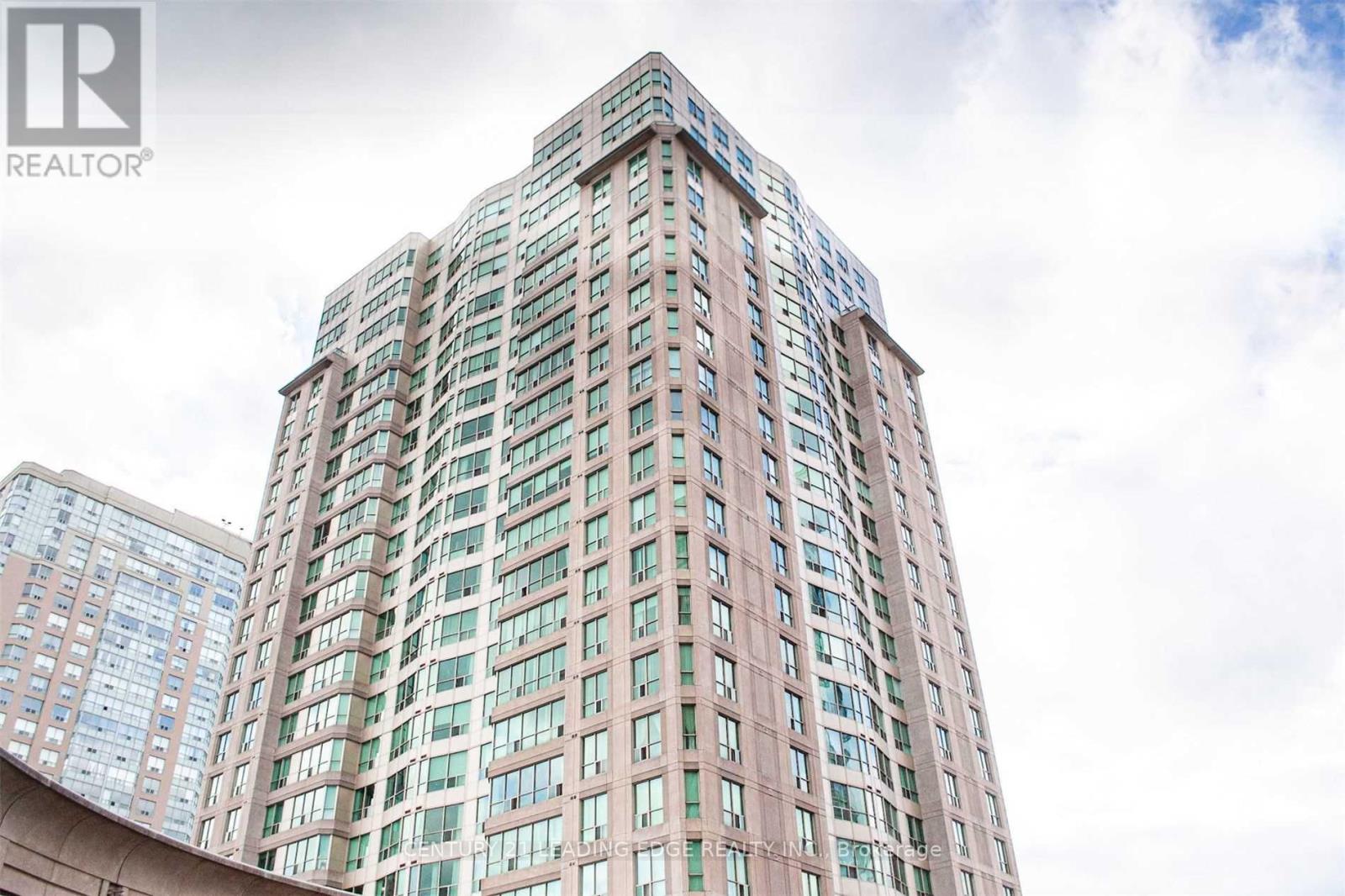 903 18 Lee Centre Dr, Toronto, ON M1H 3H5