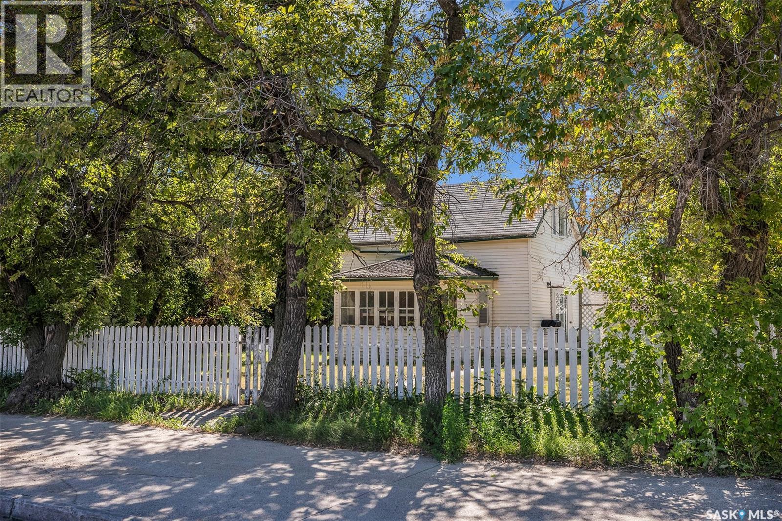 311 Royal St, Imperial, SK S0G 2J0