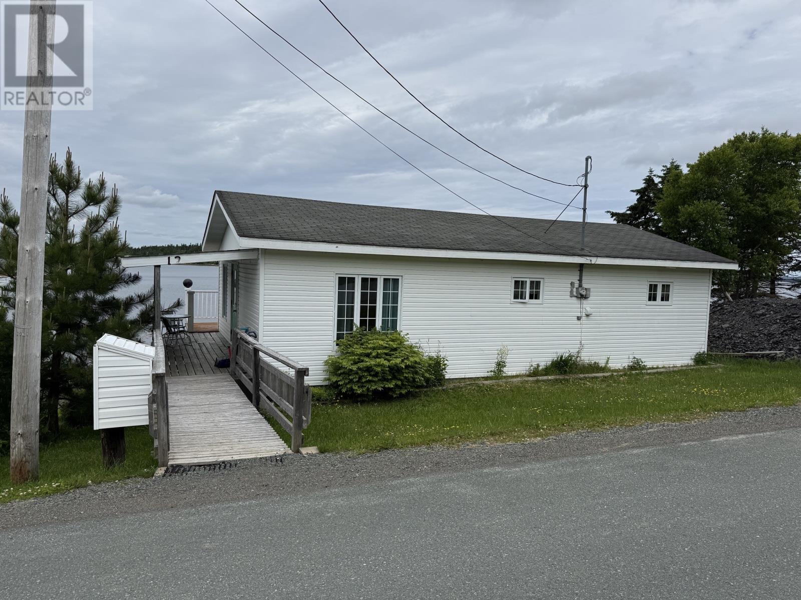 13 Southside Rd, Boyd's Cove, NL A0G 1G0