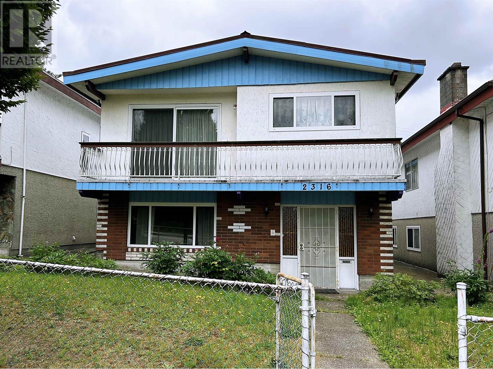 2316 E 1st Ave, Vancouver, BC V5N 1C3