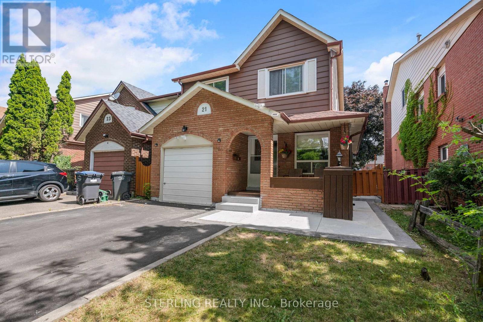 21 Foxacre Row, Brampton, ON L6V 3V7